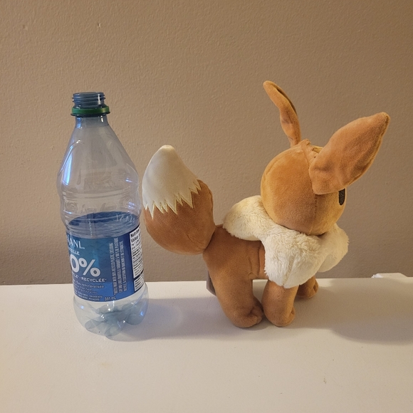 Pokémon Eevee Plush toy - Picture 5 of 6